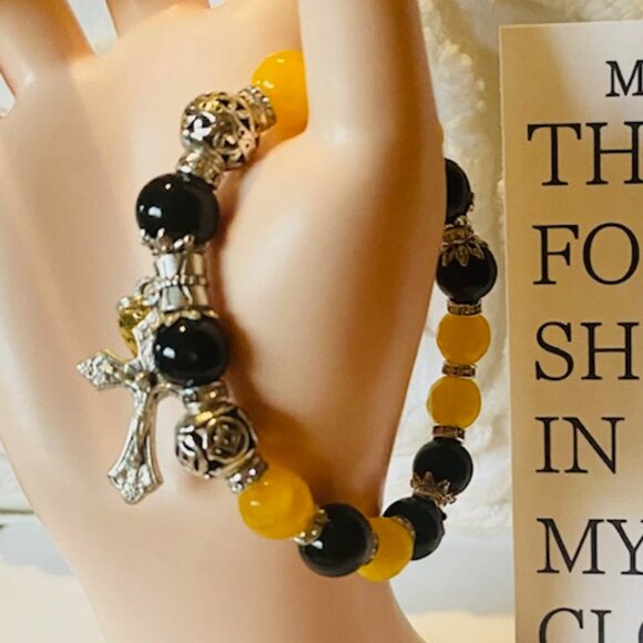Bueatiful Healing Crystals helps equalize BloodPressure... #05 - Picture 1 of 4